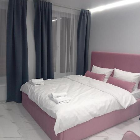 New Apartments Vip 3 Liov Exterior foto